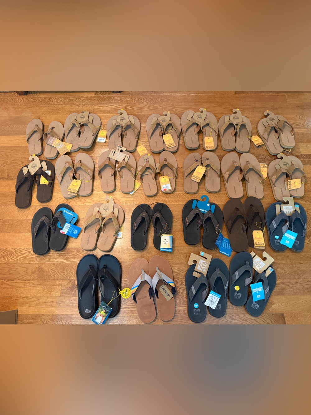 Lot x 24 Pair REEF COBIAN Hari Mari Men’s Flip Flops  $1500 + Multiple Sizes